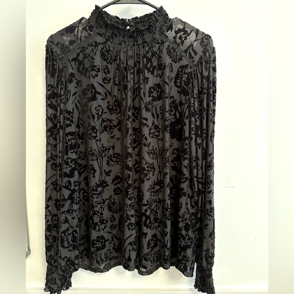 Black mockneck velvet long sleeve blouse - size L